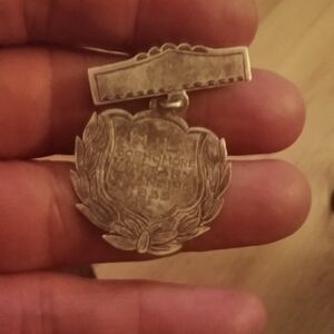 Vintage Engraved Silver Tone Laurel Medal Necklace